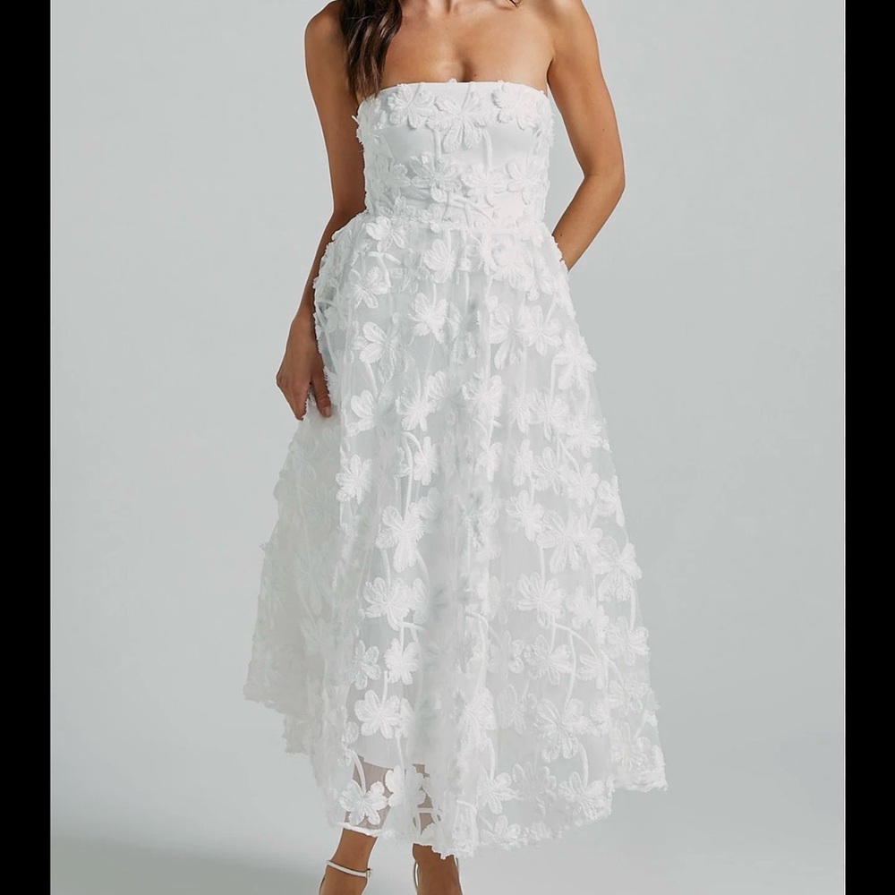 SHEIN White Strapless Floral Dress